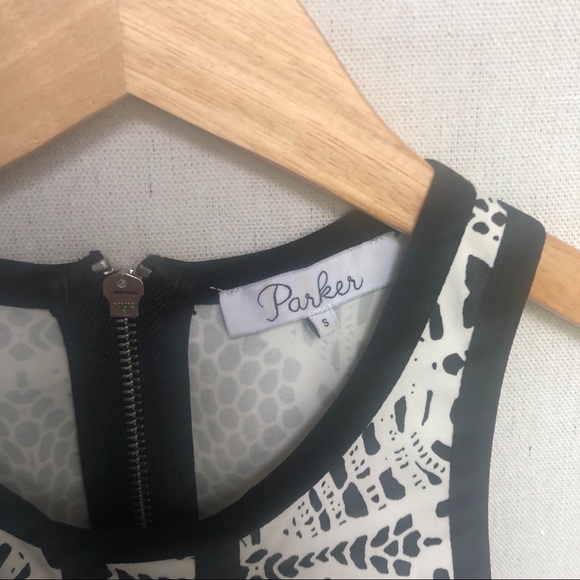 Parker Hudson Dress - B/W Pattern w Back Cutout - Picture 7 of 7